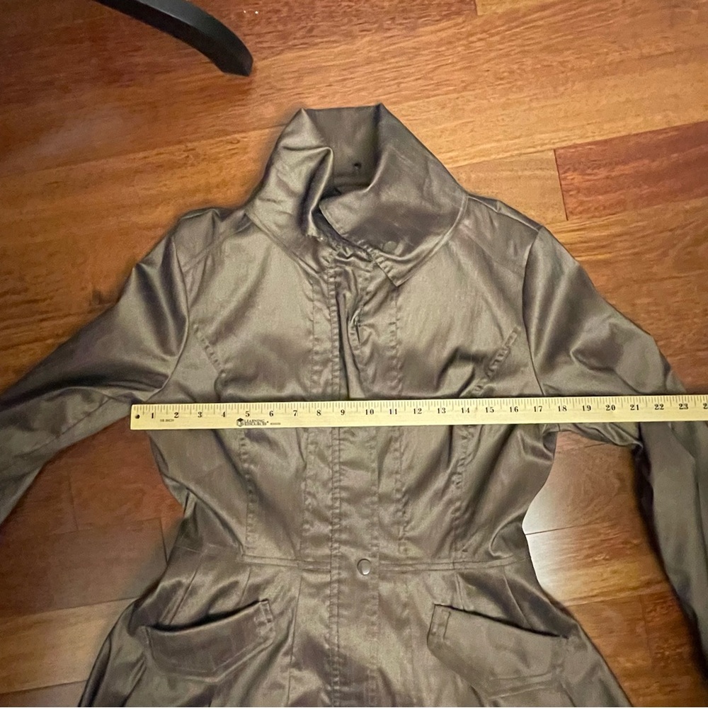 Chic Brown Trench Coat - Picture 4 of 6